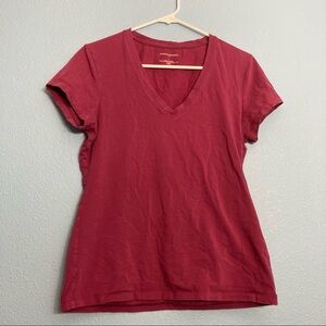 Banana Republic Basic VNeck tee - Raspberry